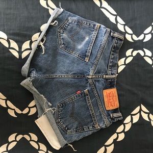 Levi cutoff shorts